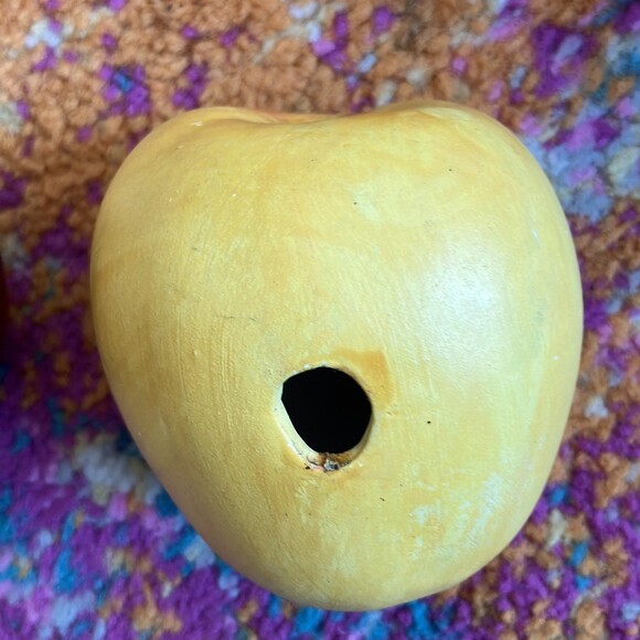 Ceramic Fruit Made in Spain Rare Pieces: Pear, Lemon,Key Lime, Peach, Apples (6) - Picture 5 of 12